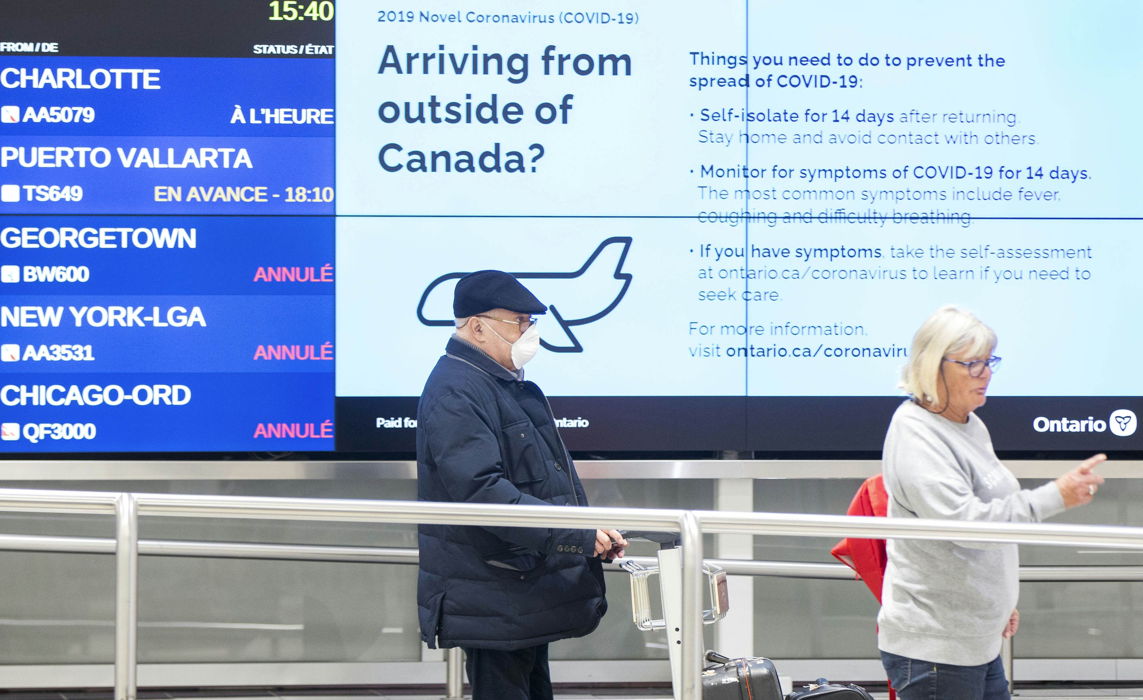 Travelers Entering Canada Must Self Quarantine For 14 Days Or Face   Canada Self Quarantine Toronto Airport 